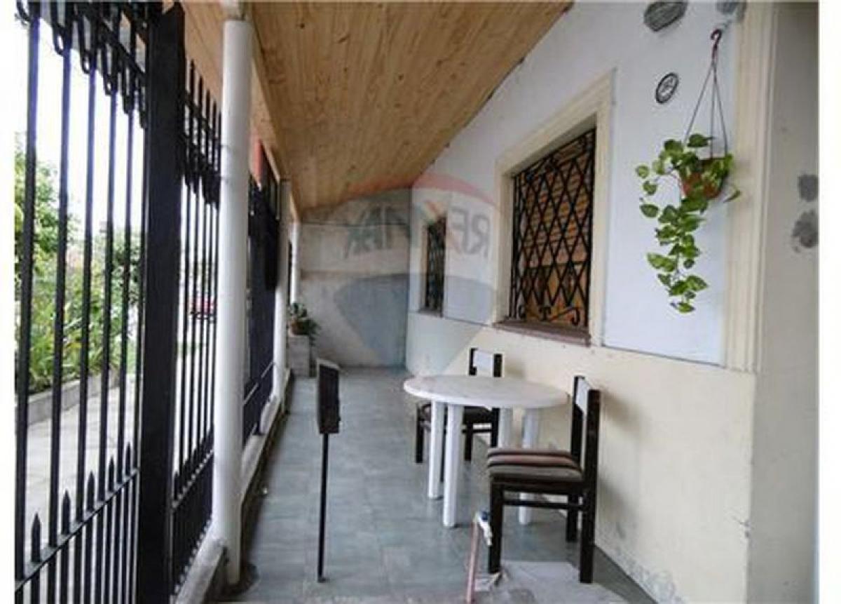 Picture of Home For Sale in Lanus, Buenos Aires, Argentina