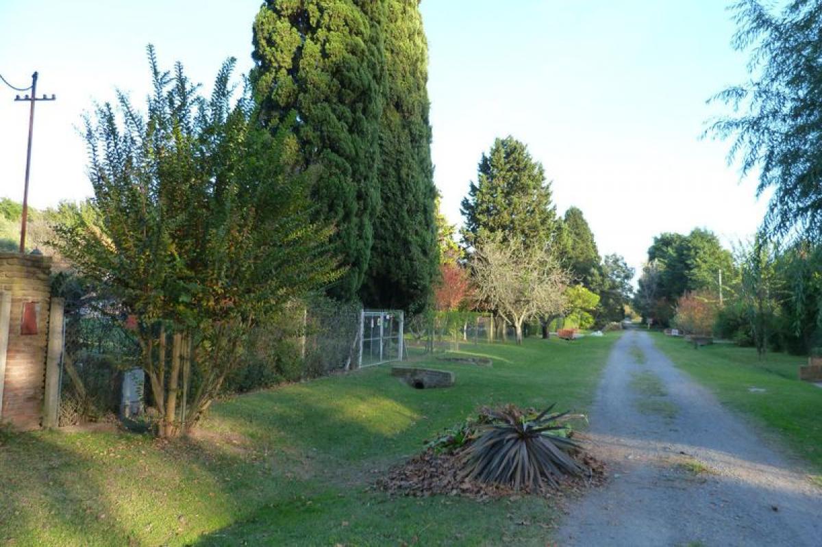 Picture of Home For Sale in Exaltacion De La Cruz, Buenos Aires, Argentina