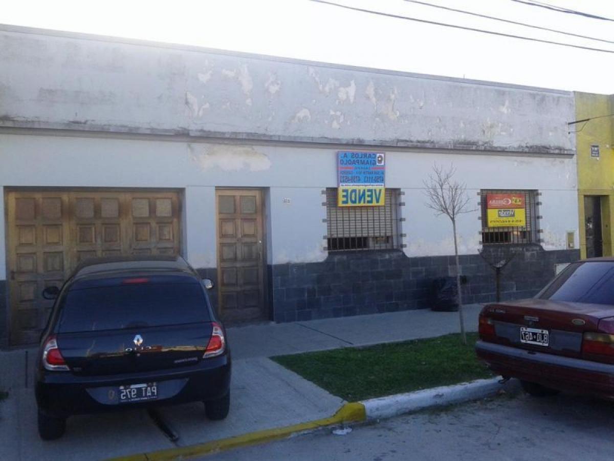 Picture of Home For Sale in Tres De Febrero, Buenos Aires, Argentina