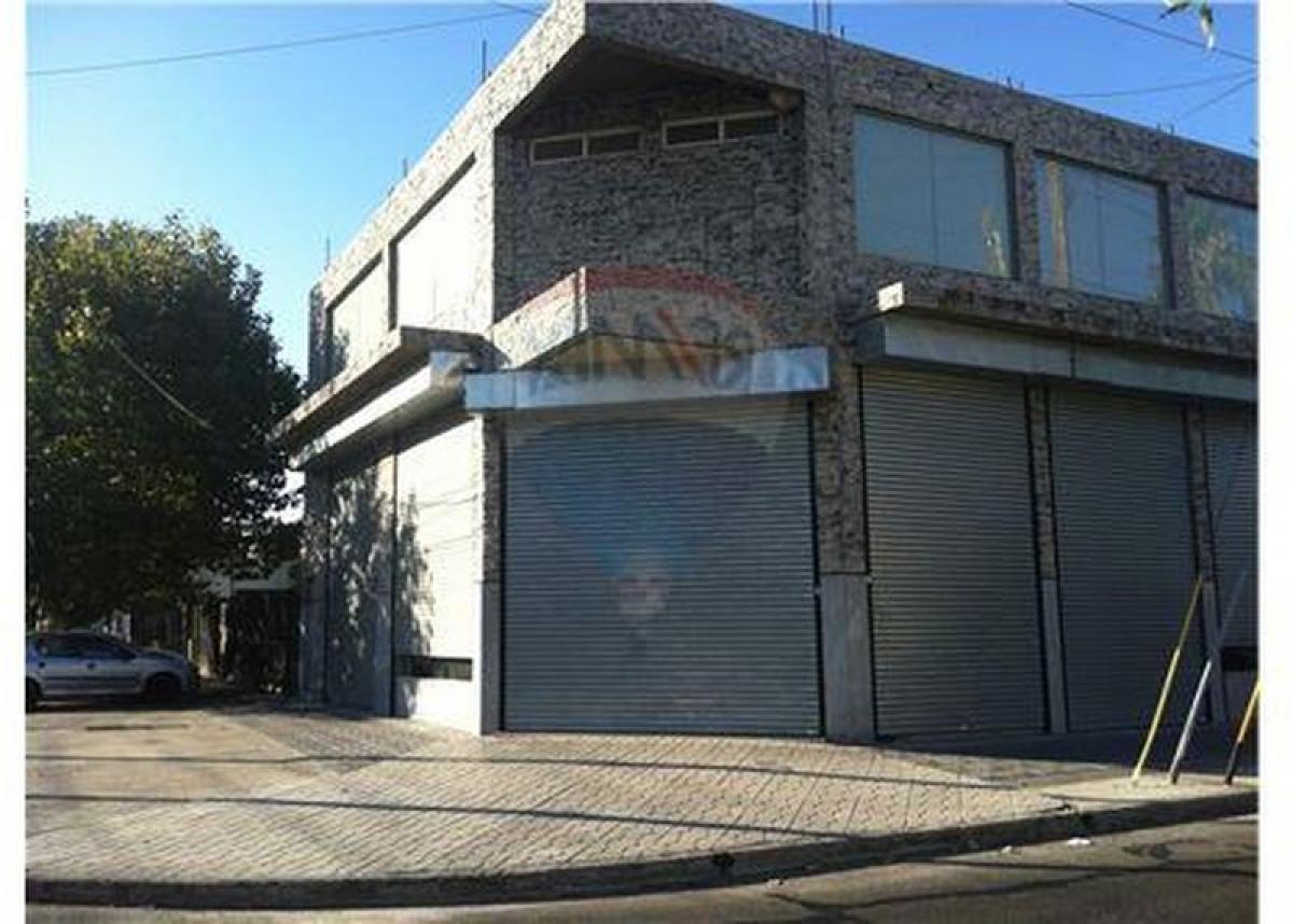 Picture of Home For Sale in Quilmes, Buenos Aires, Argentina