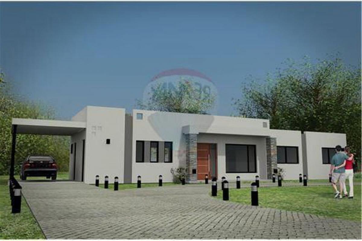 Picture of Home For Sale in Berazategui, Buenos Aires, Argentina