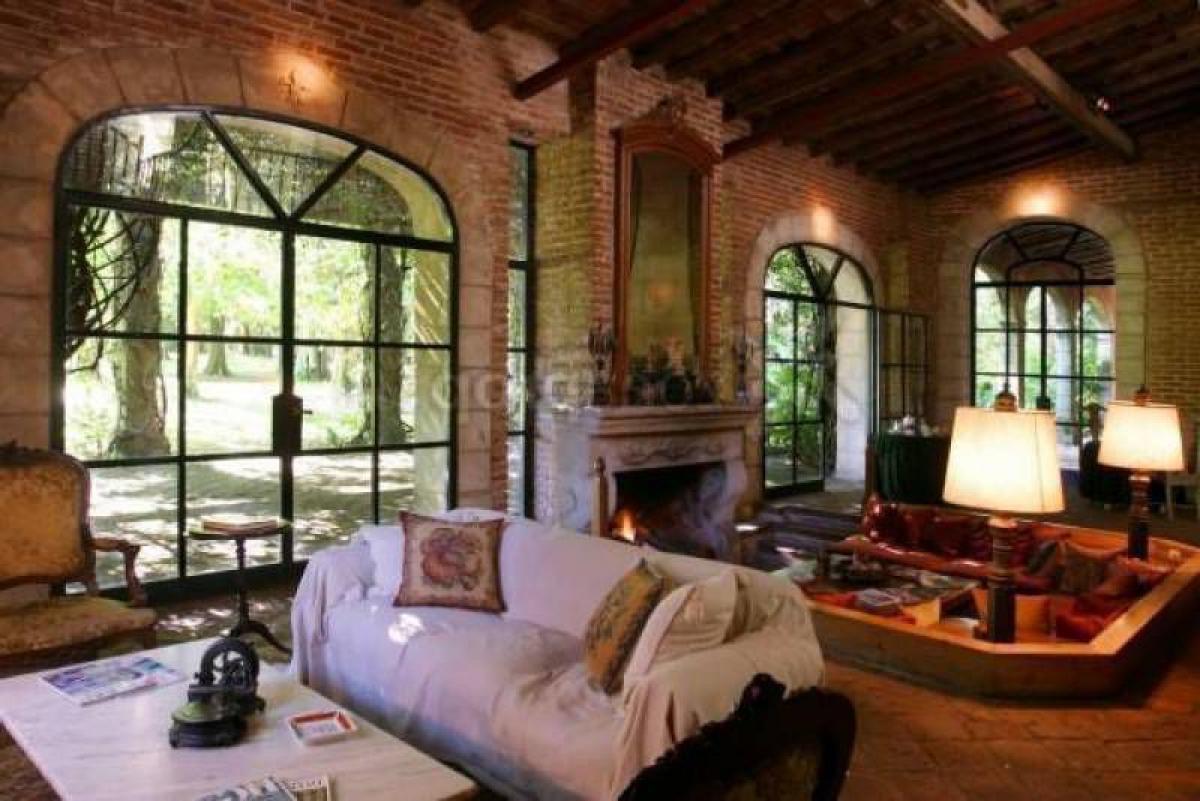 Picture of Home For Sale in Lobos, Buenos Aires, Argentina