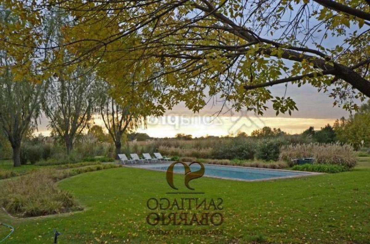 Picture of Home For Sale in Lujan, Buenos Aires, Argentina