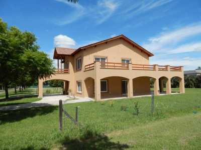 Home For Sale in Santa Fe, Argentina