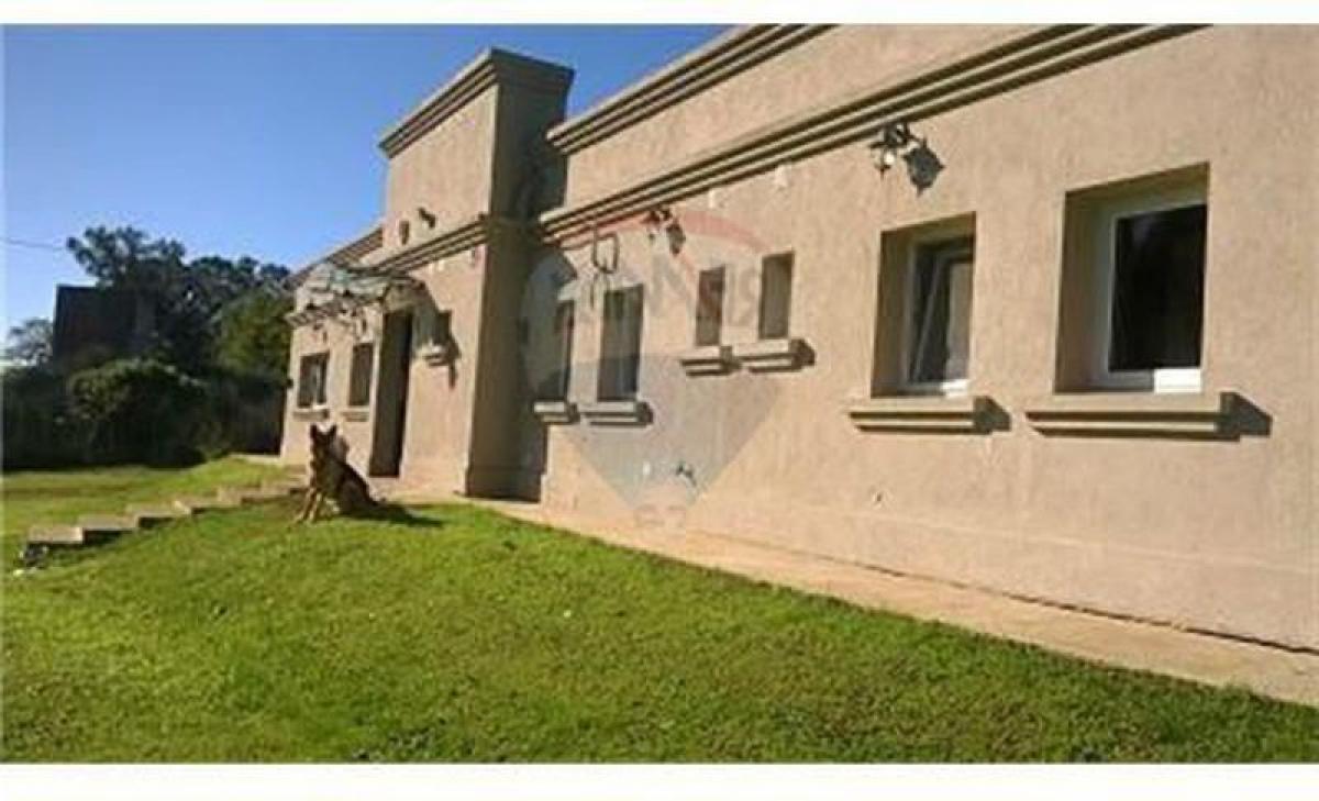 Picture of Home For Sale in Tandil, Buenos Aires, Argentina