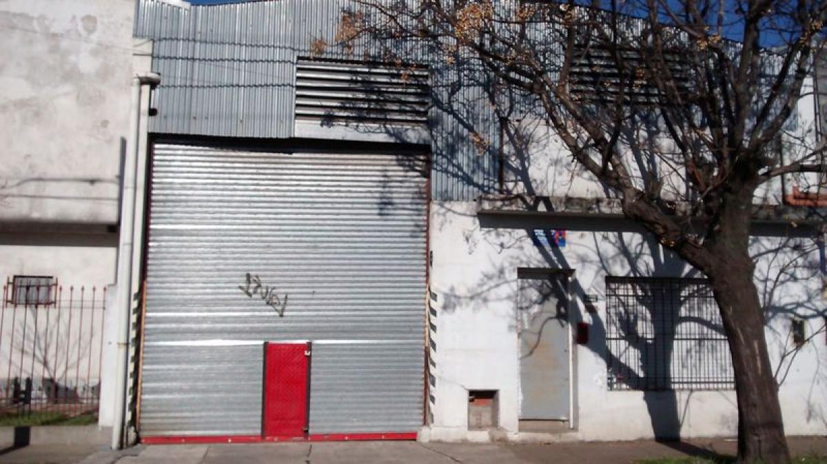 Picture of Apartment Building For Sale in Bs.As. G.B.A. Zona Oeste, Buenos Aires, Argentina