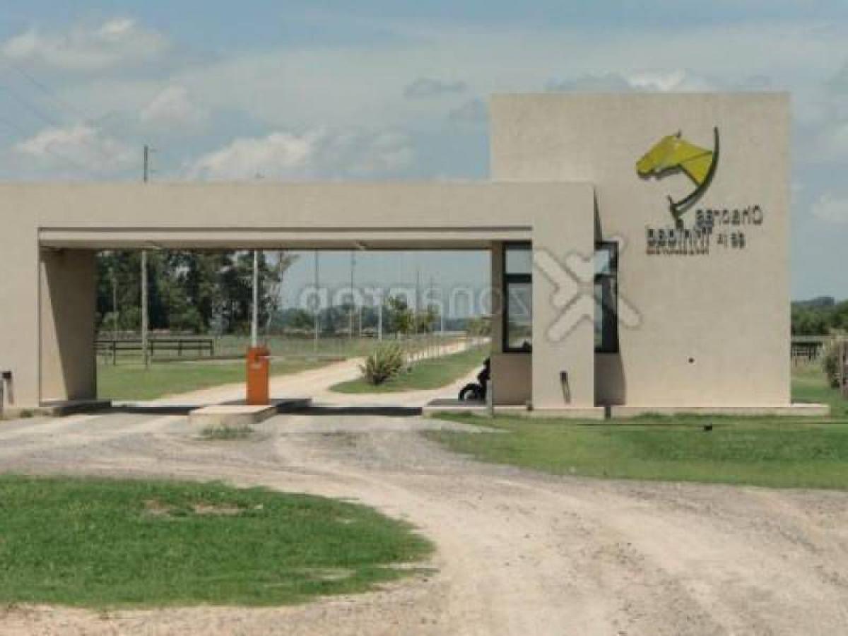 Picture of Home For Sale in Canuelas, Buenos Aires, Argentina