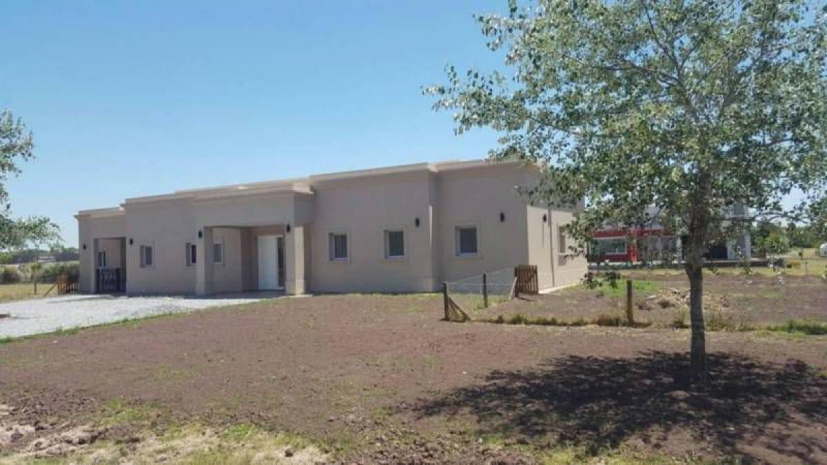 Picture of Home For Sale in San Vicente, Buenos Aires, Argentina