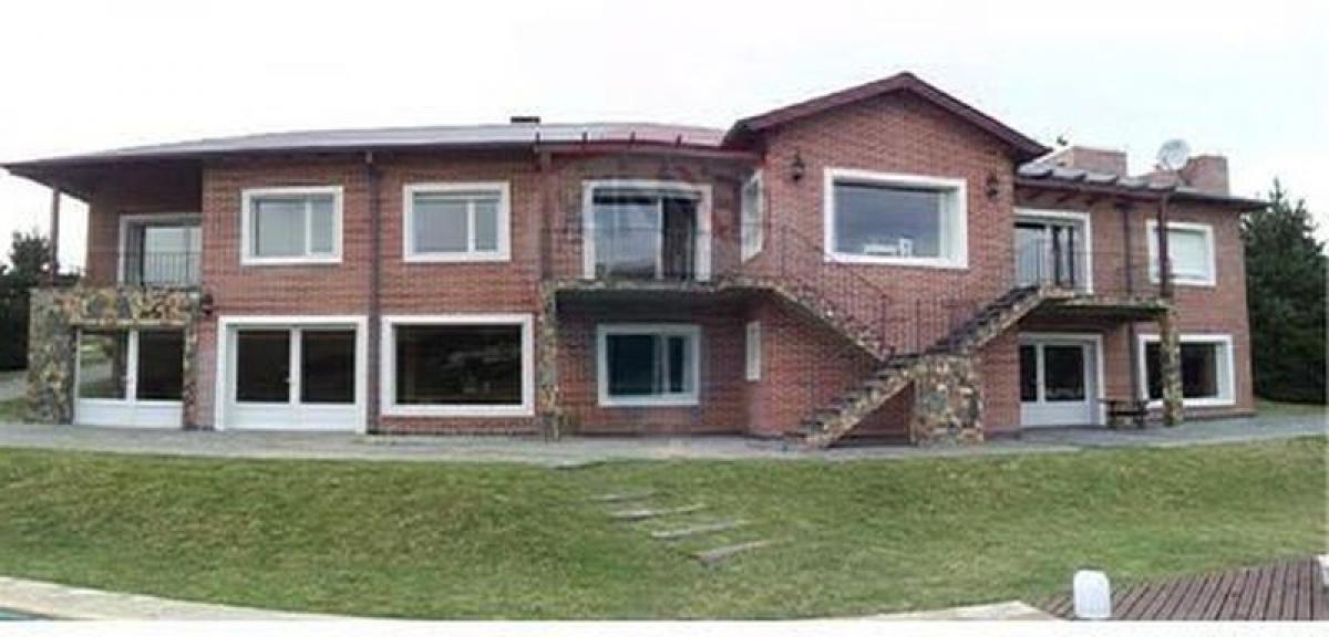 Picture of Home For Sale in Tandil, Buenos Aires, Argentina