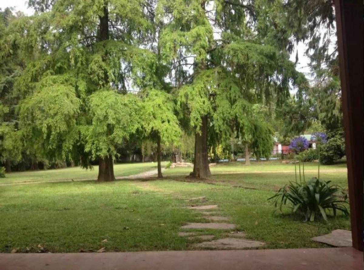 Picture of Residential Land For Sale in Malvinas Argentinas, Buenos Aires, Argentina