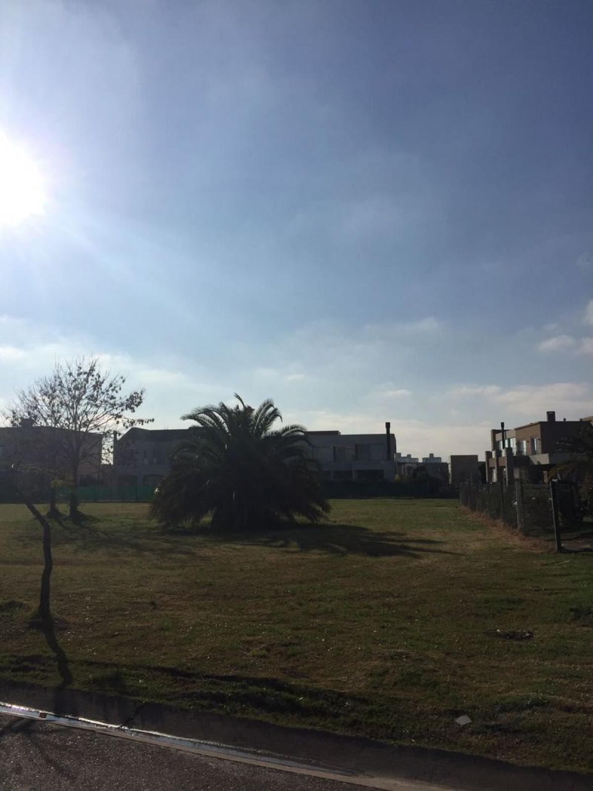 Picture of Residential Land For Sale in Quilmes, Buenos Aires, Argentina