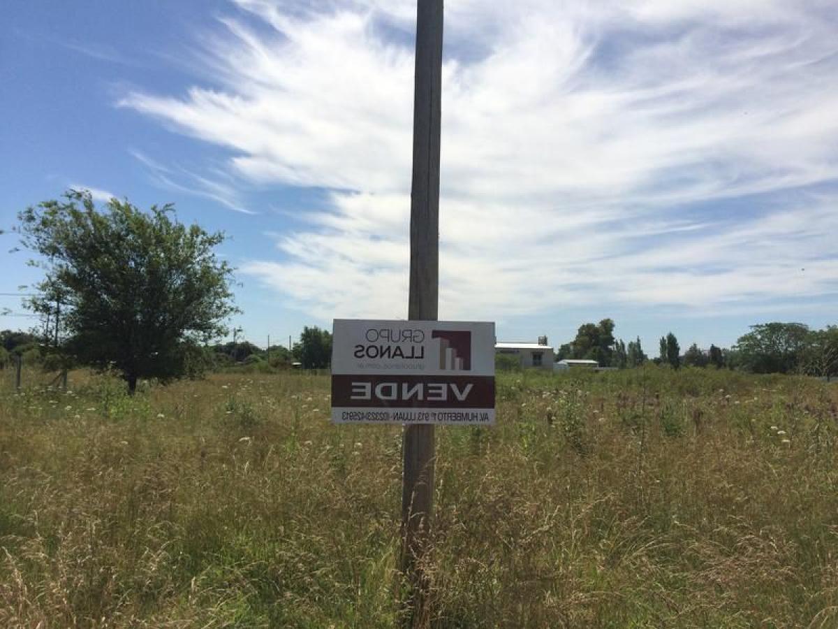 Picture of Residential Land For Sale in Bs.As. G.B.A. Zona Oeste, Buenos Aires, Argentina