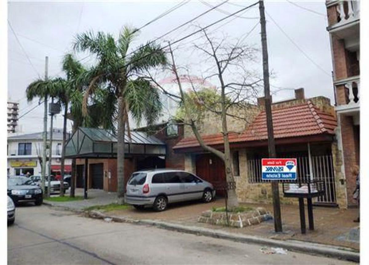 Picture of Residential Land For Sale in Avellaneda, Buenos Aires, Argentina