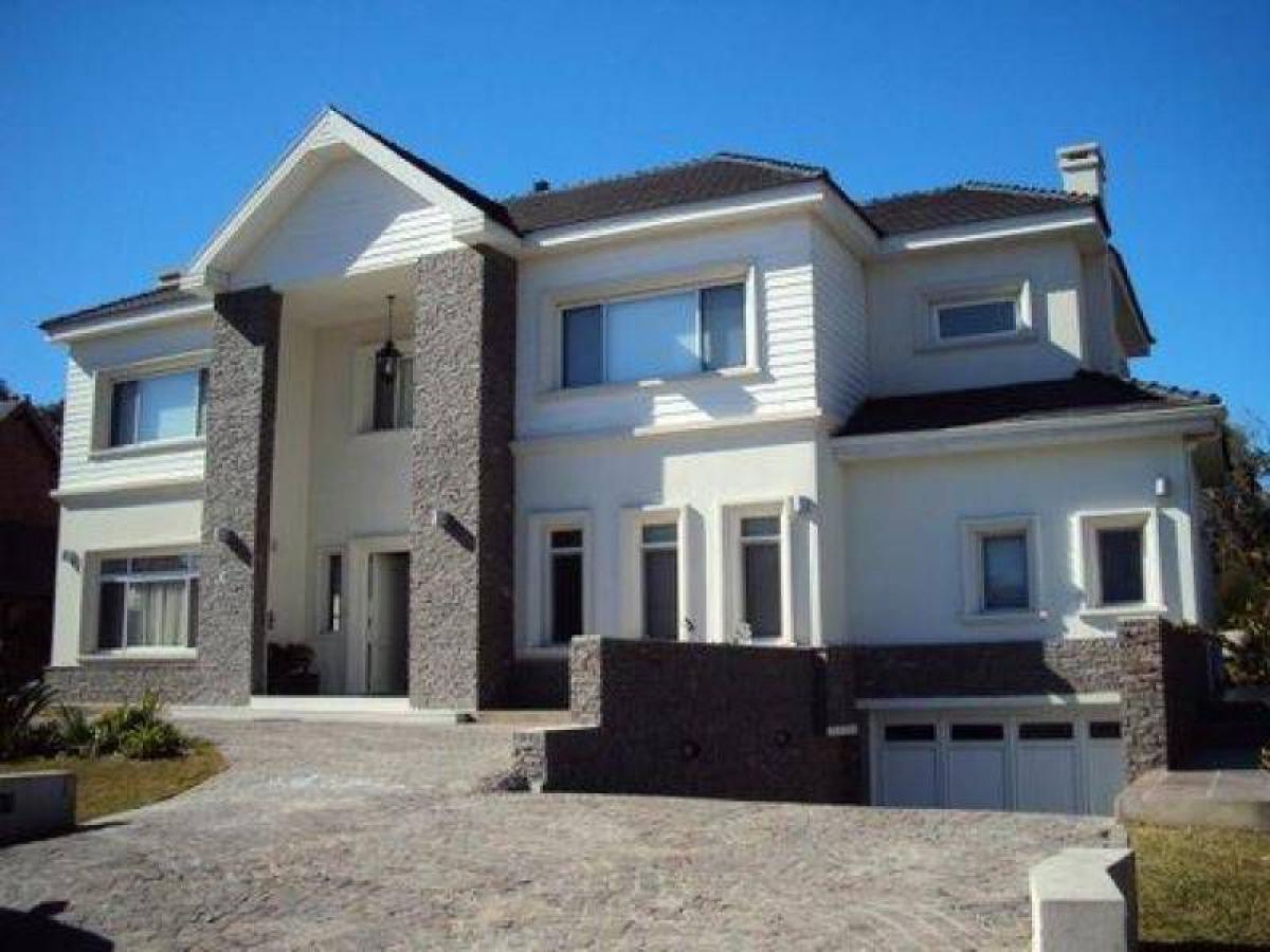 Picture of Home For Sale in Berazategui, Buenos Aires, Argentina