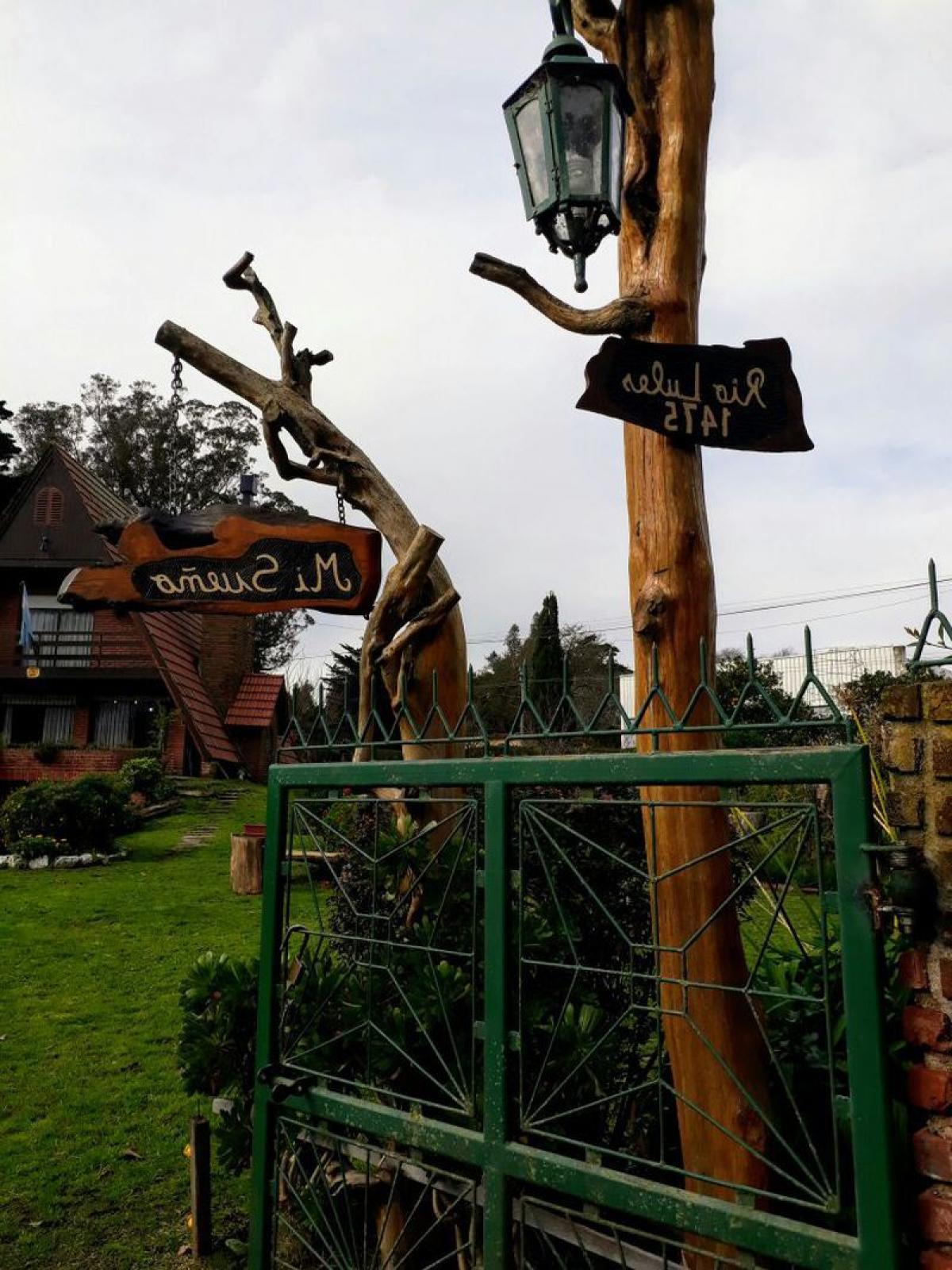 Picture of Home For Sale in General Pueyrredon, Buenos Aires, Argentina