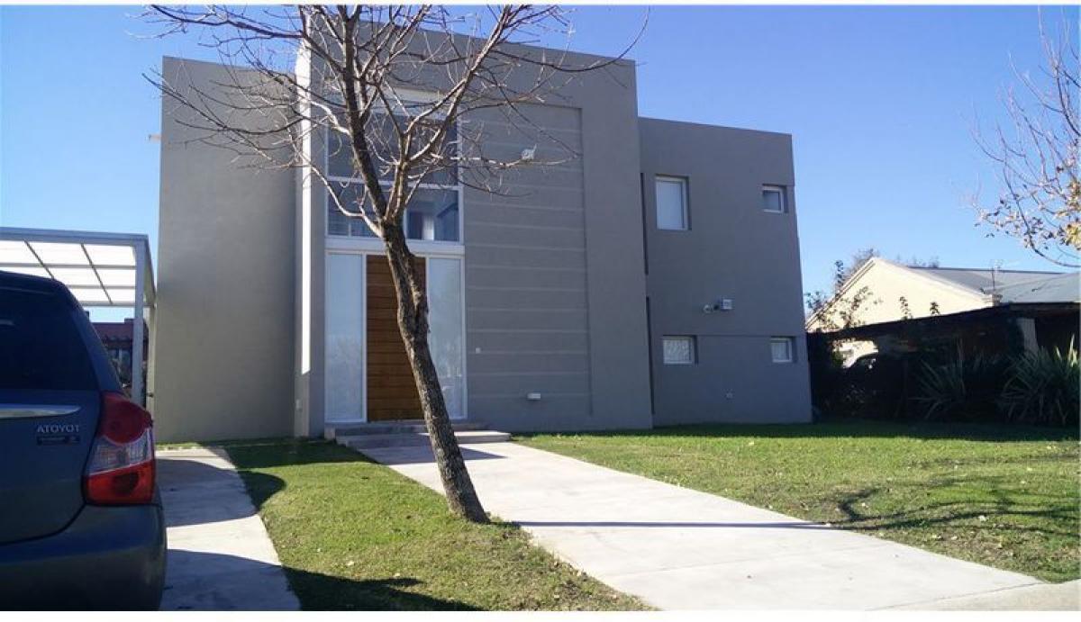 Picture of Home For Sale in Escobar, Buenos Aires, Argentina