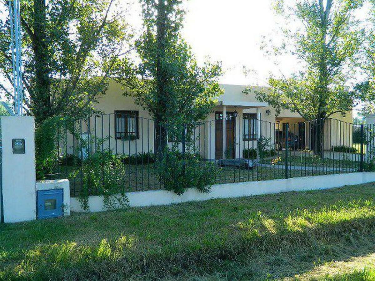 Picture of Home For Sale in Lobos, Buenos Aires, Argentina