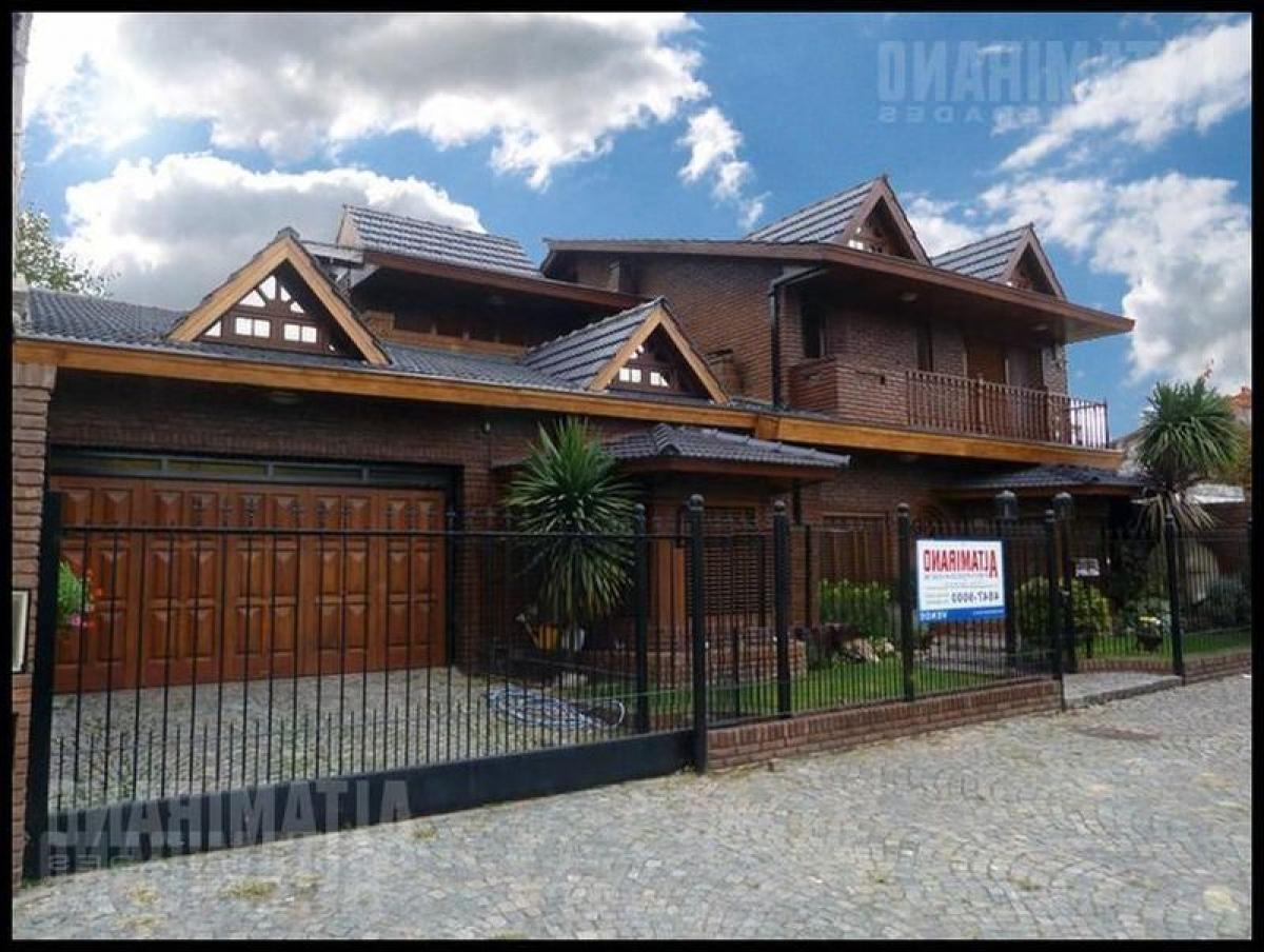 Picture of Home For Sale in General San Martin, Buenos Aires, Argentina