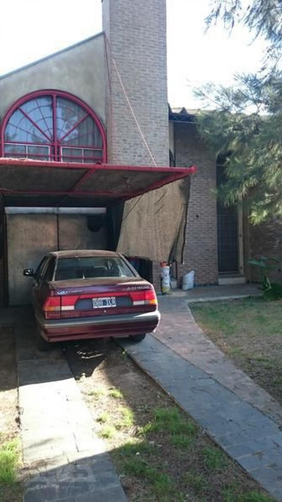 Picture of Home For Sale in Merlo, Buenos Aires, Argentina