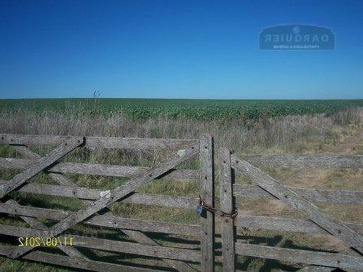 Picture of Home For Sale in San Cayetano, Buenos Aires, Argentina