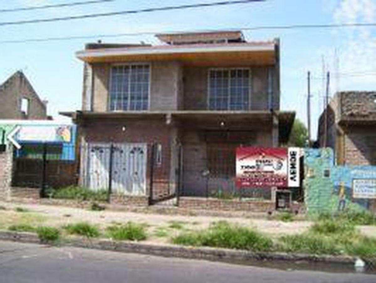 Picture of Home For Sale in Almirante Brown, Distrito Federal, Argentina
