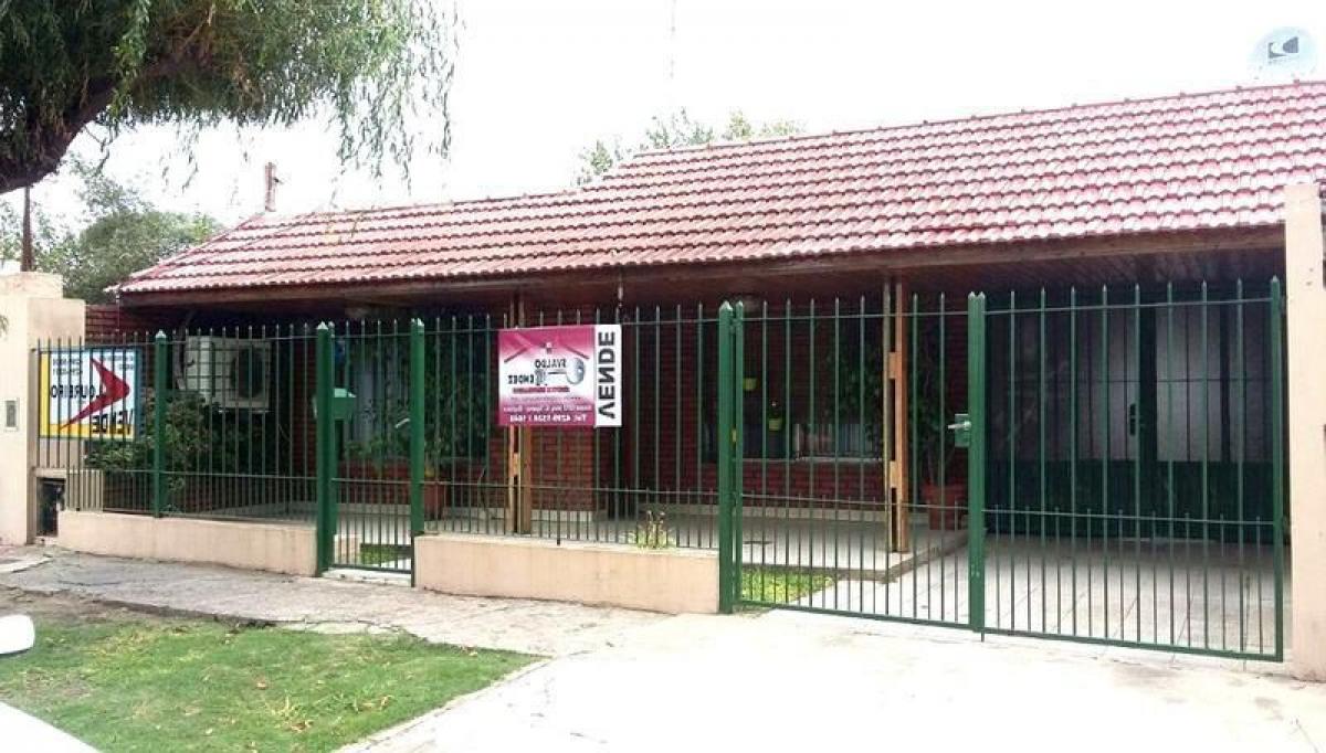 Picture of Home For Sale in Almirante Brown, Distrito Federal, Argentina