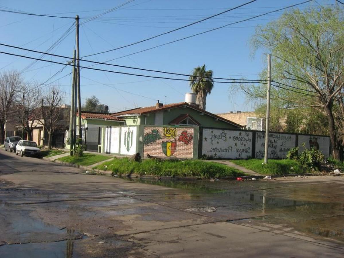 Picture of Residential Land For Sale in Lomas De Zamora, Buenos Aires, Argentina