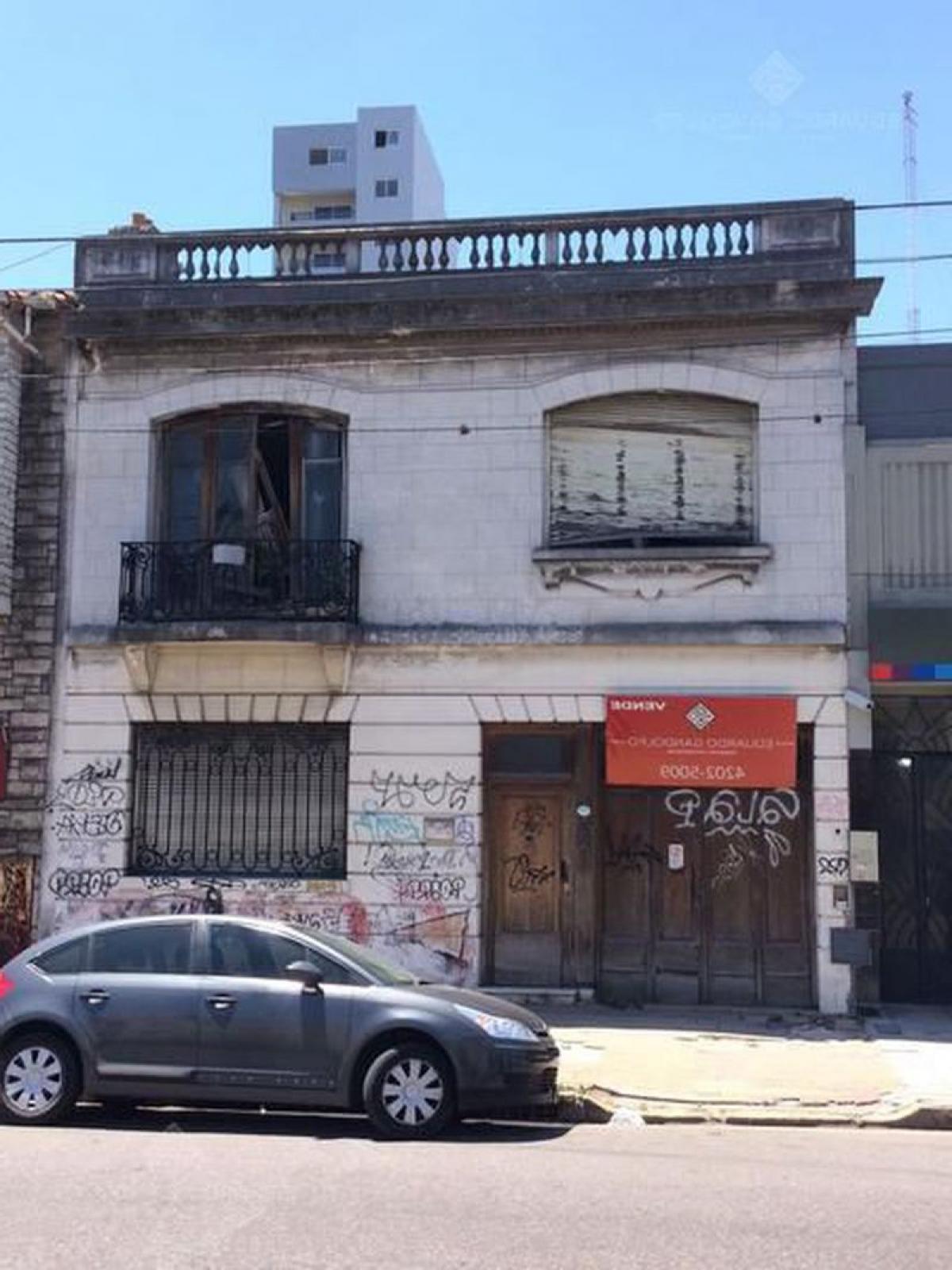 Picture of Residential Land For Sale in Lanus, Buenos Aires, Argentina