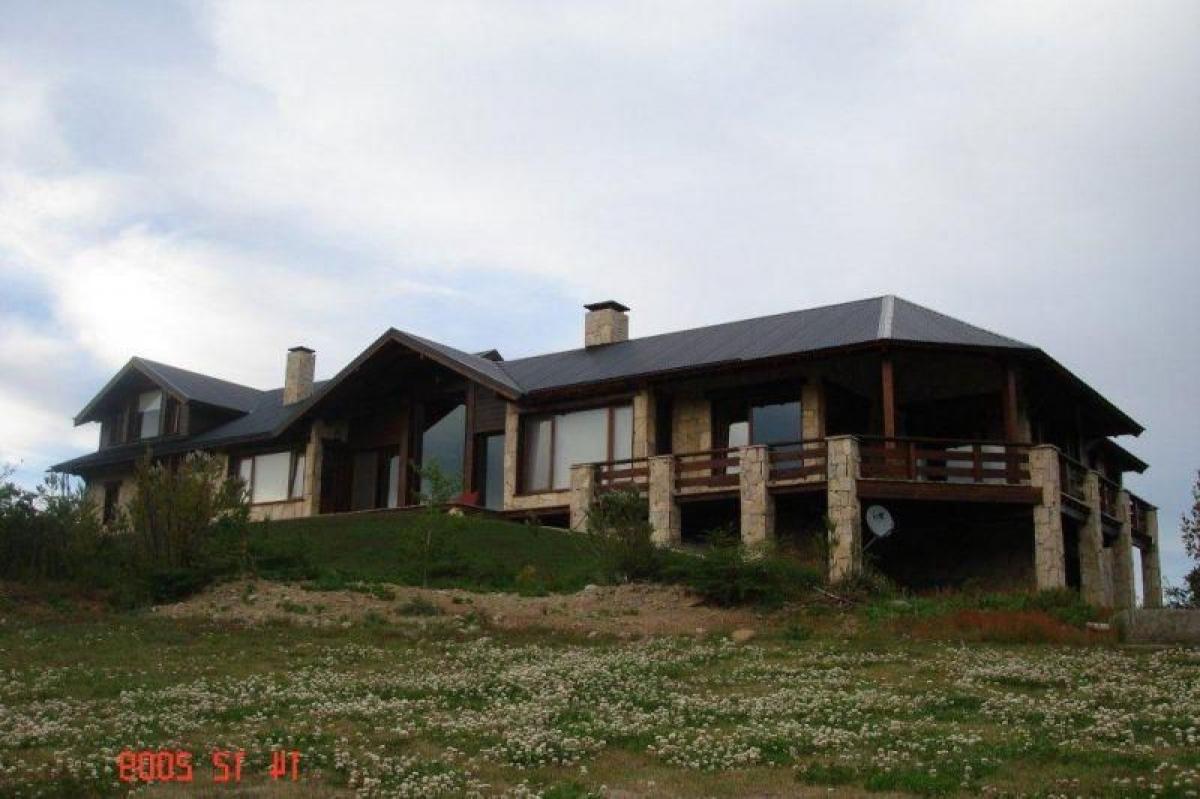 Picture of Home For Sale in San Carlos De Bariloche, Rio Negro, Argentina