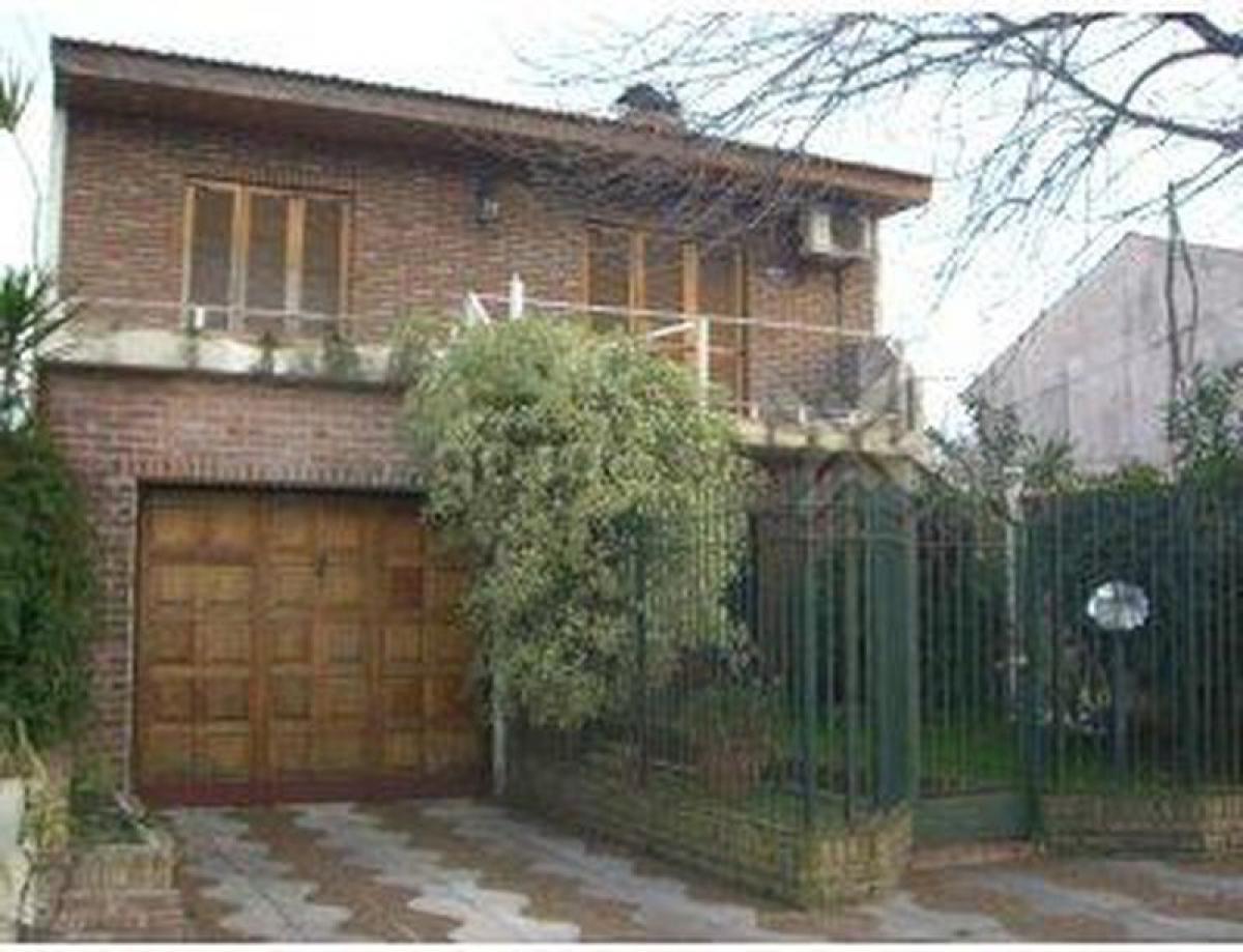 Picture of Home For Sale in Lomas De Zamora, Buenos Aires, Argentina