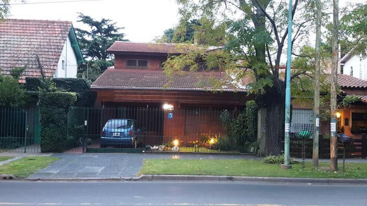 Picture of Home For Sale in Almirante Brown, Distrito Federal, Argentina