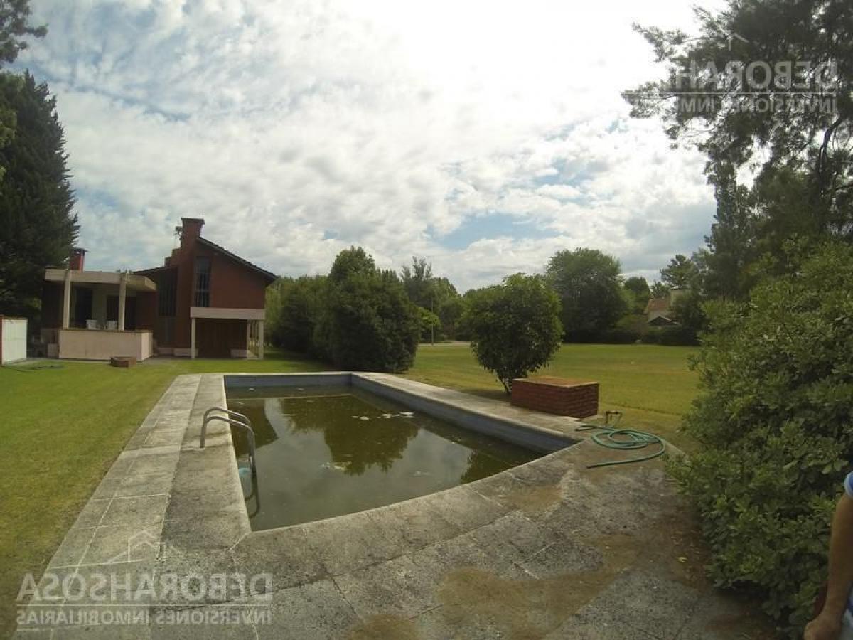 Picture of Home For Sale in Canuelas, Buenos Aires, Argentina