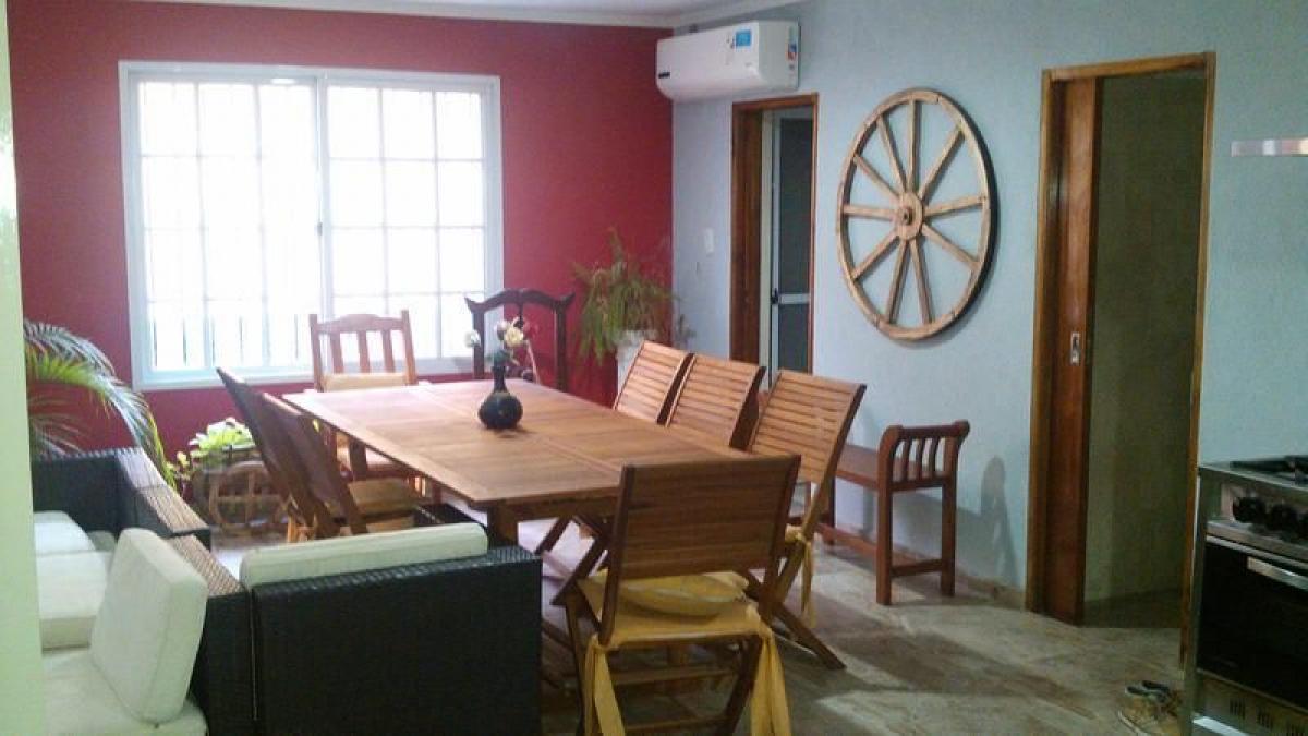 Picture of Home For Sale in Lanus, Buenos Aires, Argentina