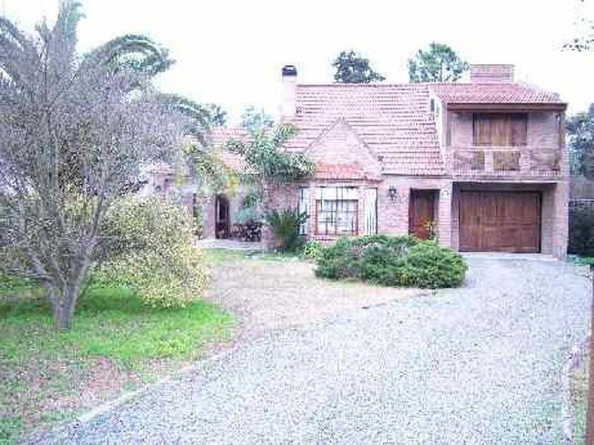 Picture of Home For Sale in Lujan, Buenos Aires, Argentina