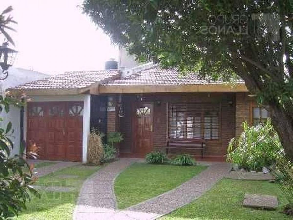 Picture of Home For Sale in Lujan, Buenos Aires, Argentina