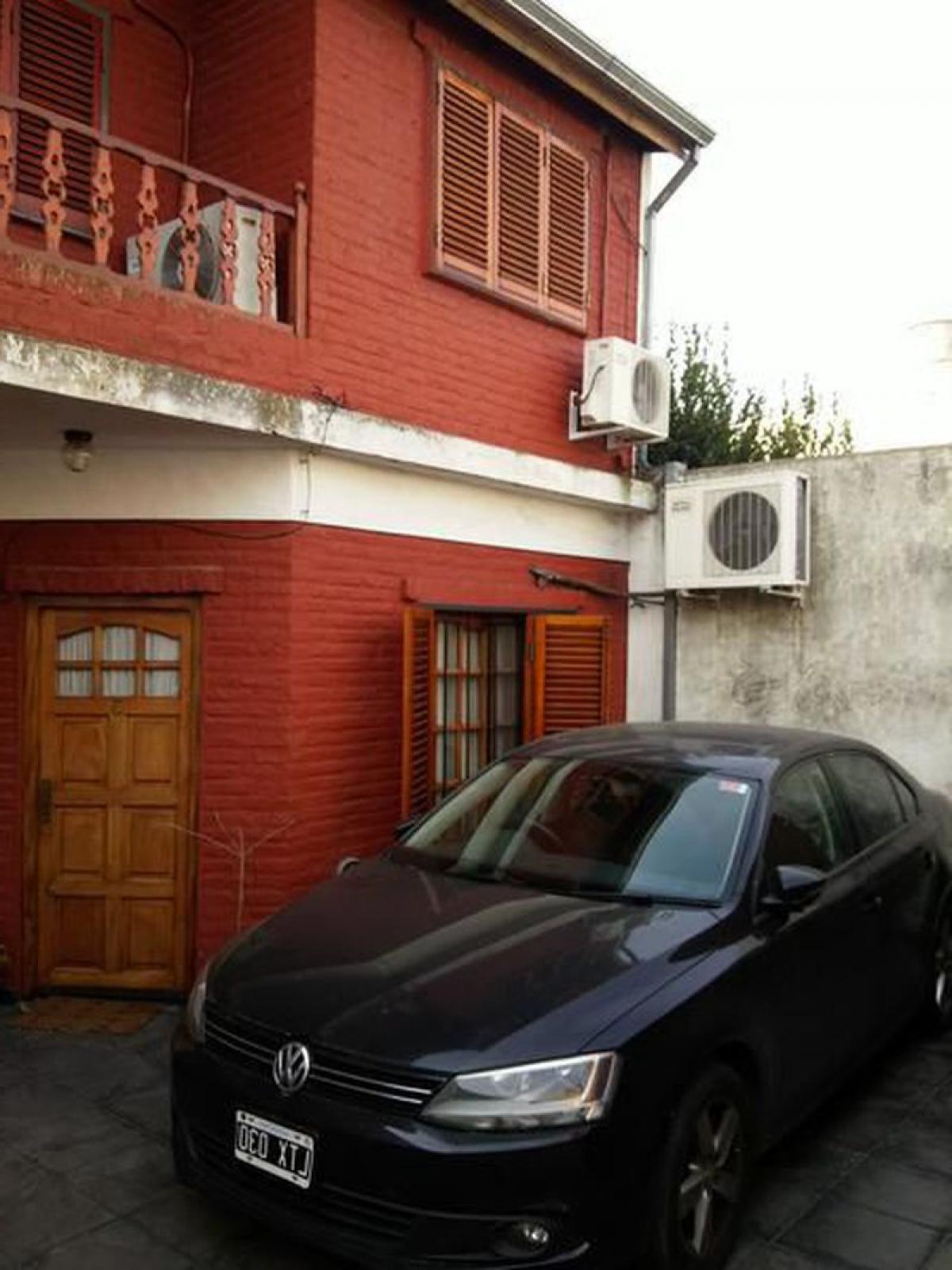 Picture of Home For Sale in Lomas De Zamora, Buenos Aires, Argentina