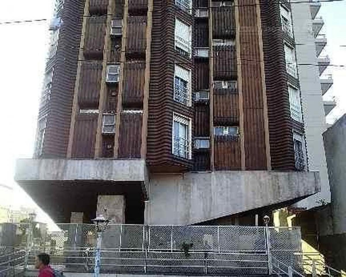 Picture of Warehouse For Sale in Lanus, Buenos Aires, Argentina