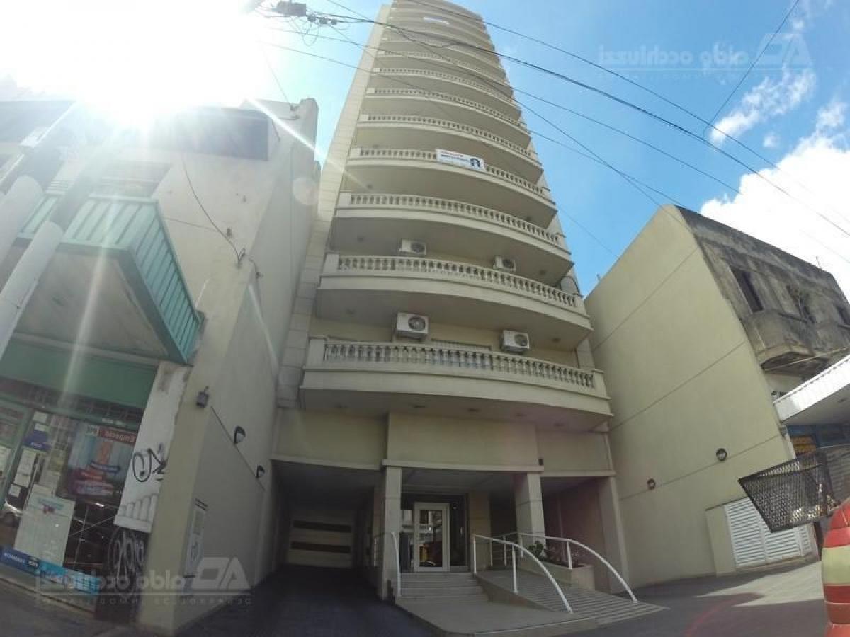 Picture of Warehouse For Sale in Lanus, Buenos Aires, Argentina