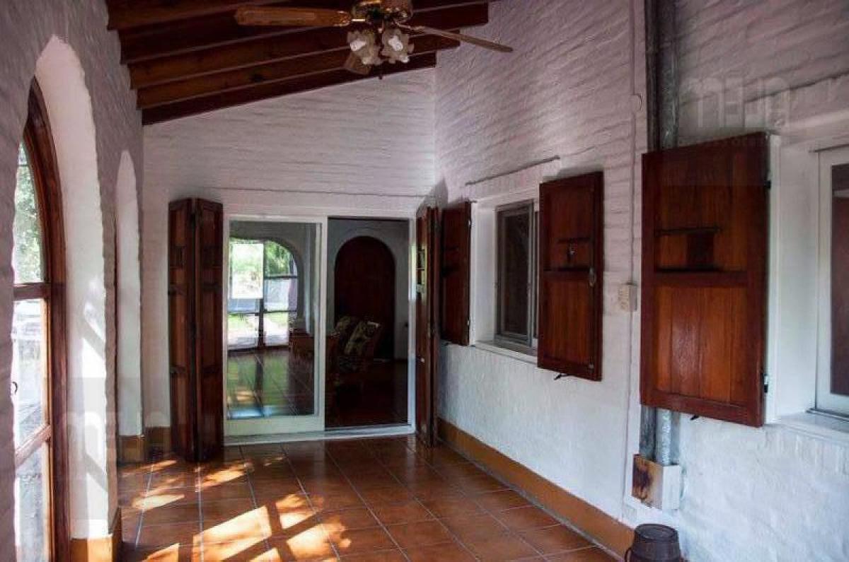 Picture of Home For Sale in Canuelas, Buenos Aires, Argentina