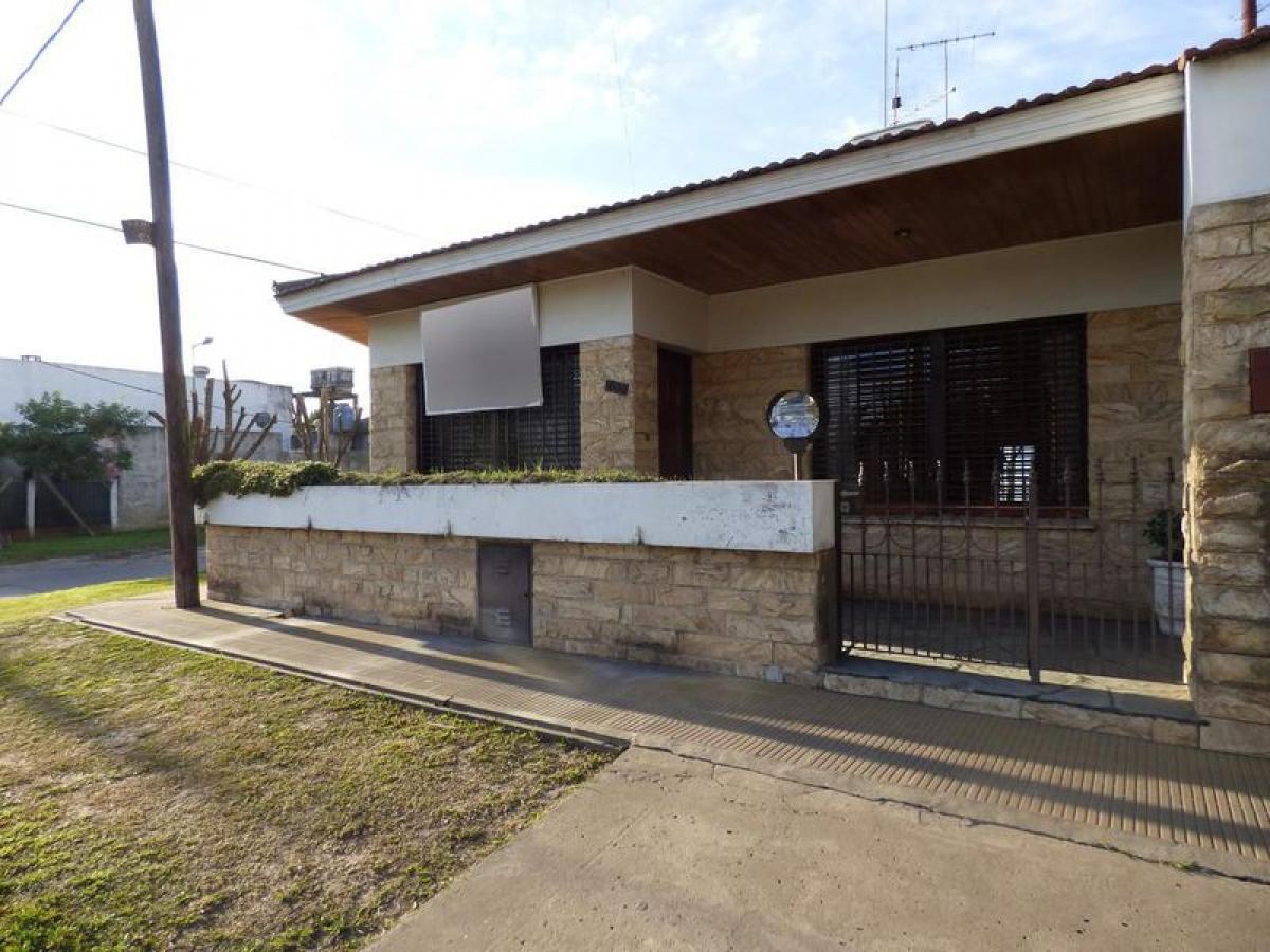 Picture of Home For Sale in La Plata, Buenos Aires, Argentina