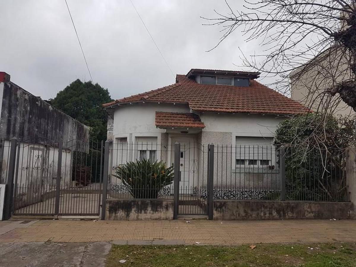 Picture of Home For Sale in Lomas De Zamora, Buenos Aires, Argentina