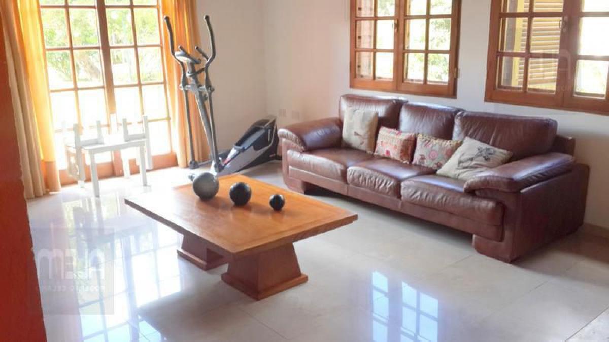 Picture of Home For Sale in Canuelas, Buenos Aires, Argentina