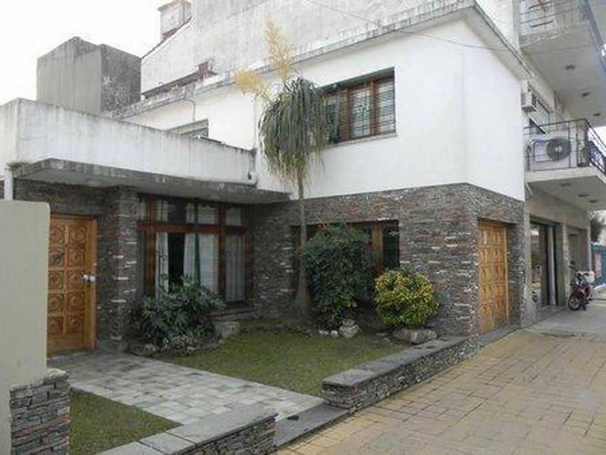 Picture of Home For Sale in Lomas De Zamora, Buenos Aires, Argentina