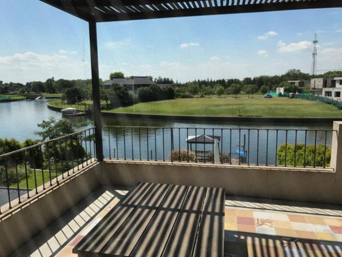 Picture of Home For Sale in Bs.As. G.B.A. Zona Norte, Buenos Aires, Argentina