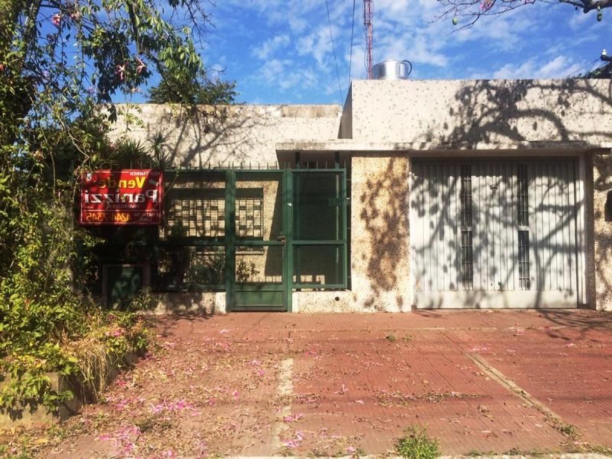 Picture of Home For Sale in Lomas De Zamora, Buenos Aires, Argentina