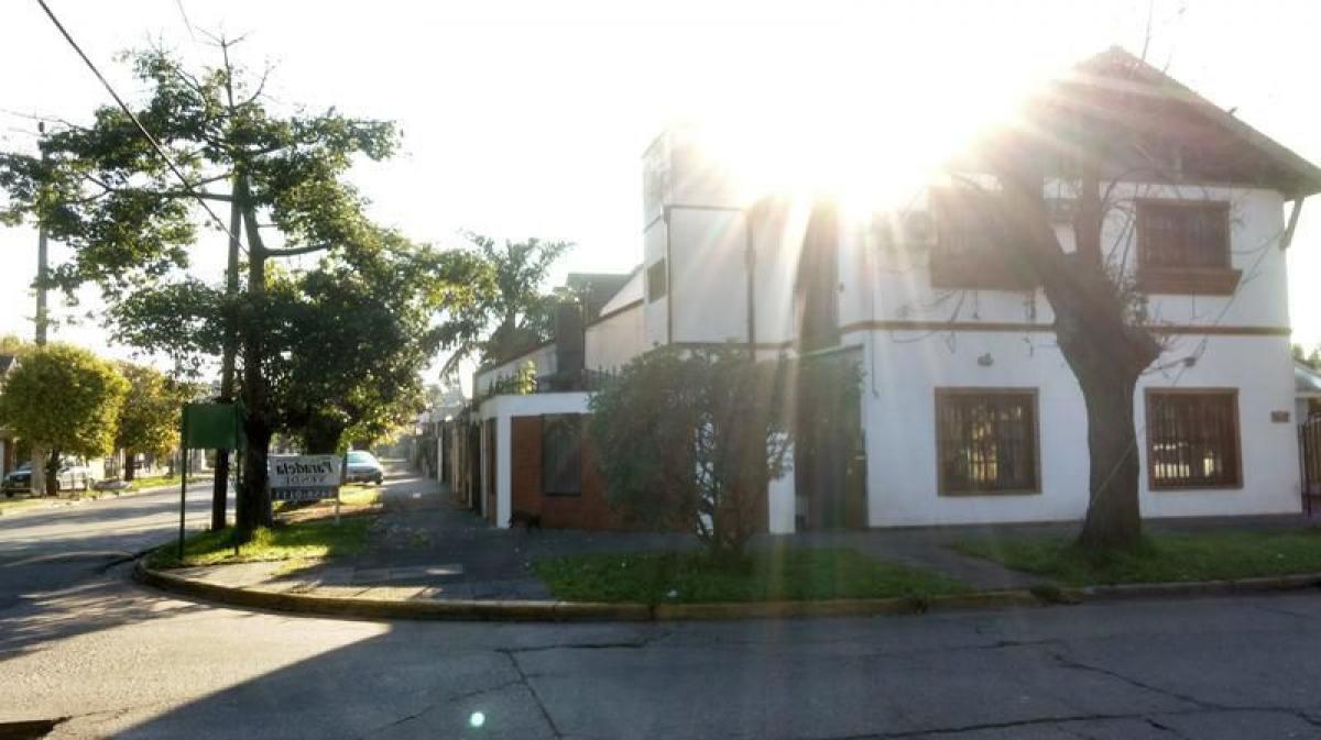 Picture of Home For Sale in Ituzaingo, Buenos Aires, Argentina