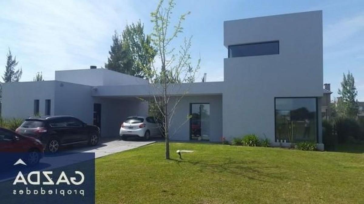 Picture of Home For Sale in Bs.As. G.B.A. Zona Sur, Buenos Aires, Argentina