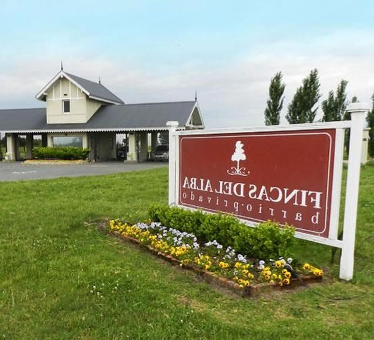 Picture of Residential Land For Sale in Ezeiza, Buenos Aires, Argentina