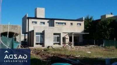 Home For Sale in Esteban Echeverria, Argentina