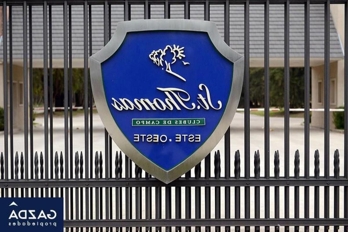 Picture of Residential Land For Sale in Bs.As. G.B.A. Zona Sur, Buenos Aires, Argentina